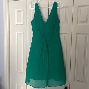 Like NEW J Crew size 4 Kelly green pleated silk chiffon knee-length dress